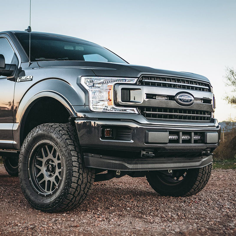 Load image into Gallery viewer, RIGID Industries 2018 Ford F150 Hidden Grille Mount f6 Lightbar  Black 41675
