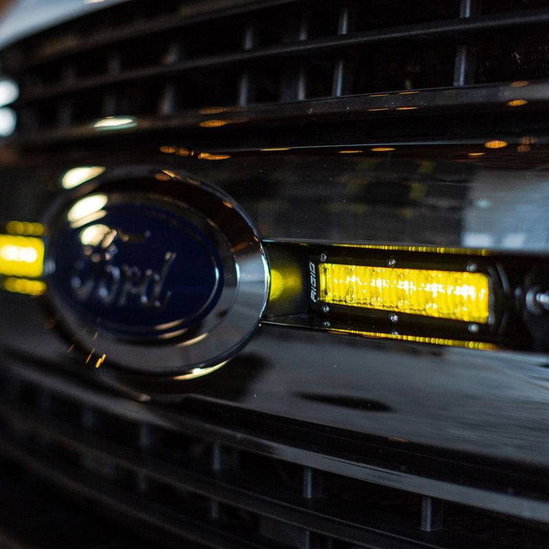 Load image into Gallery viewer, RIGID Industries 6 SRSeries SAE Compliant Fog Light  Black wYellow Light 906704
